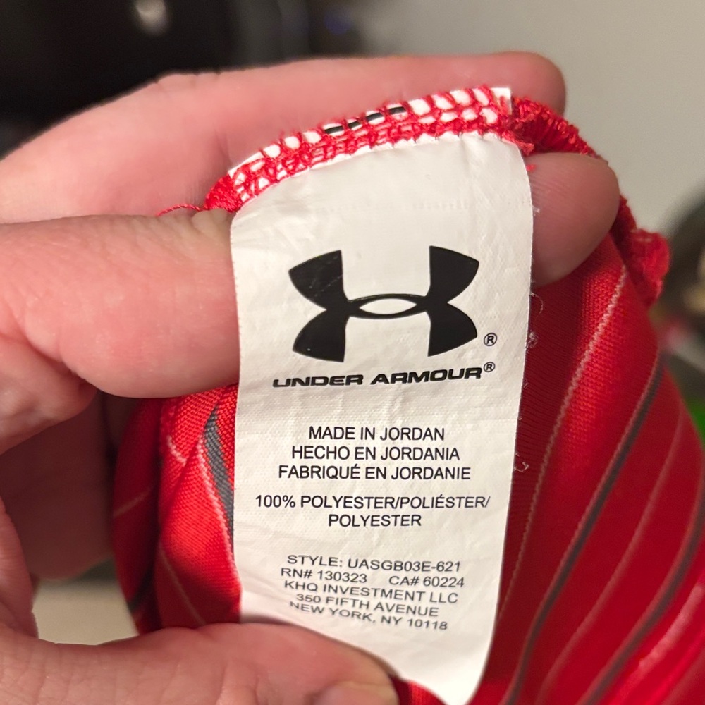 Under Armour Kids Polo in Red and White Stripes - Picture 5 of 6